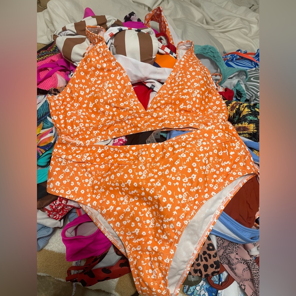 High waisted bikini